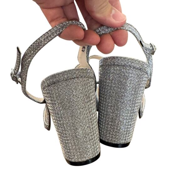 Benjamin Walk Riley Silver Glitter Strappy Block Heel Sandals 10 NWT - Picture 4 of 8